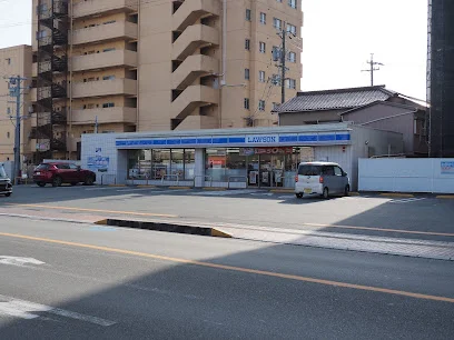 ローソン 伊勢岩渕店まで徒歩11分