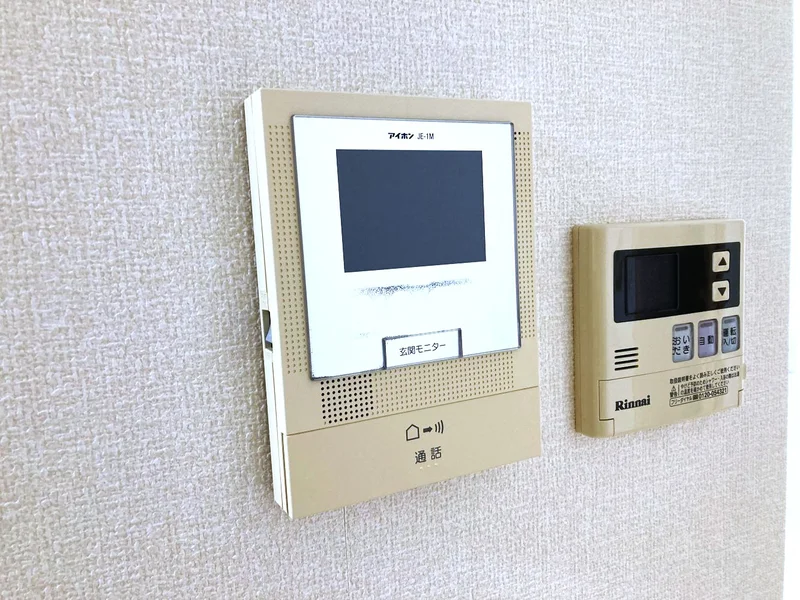 【設備画像】防犯対策もバッチリ★TV付きインターホンは女性の岐阜駅前ウィークリーマンションでの1人暮らしでも安心してお過ごしいただけます♪