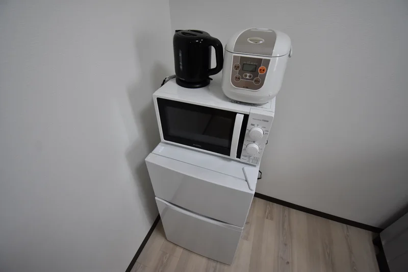 冷蔵庫も完備なので自炊や料理に最適♪長期の出張にお勧め★岐阜県岐阜市ウィークリーマンションの人気物件♪【格安】