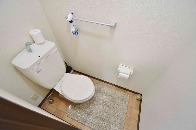 トイレ用洗剤、ブラシをご用意しておりますので長期ご利用の場合の気になる汚れなどもお掃除して頂けます♪オプション不要の岐阜市ウィークリーマンション。