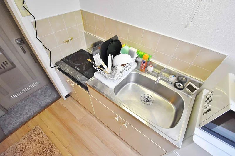 【キッチン画像】岐阜県大垣市ウィークリーマンションでは、冷蔵庫や電子レンジ・ケトル・炊飯器などもご用意しております(*'ω'*)
