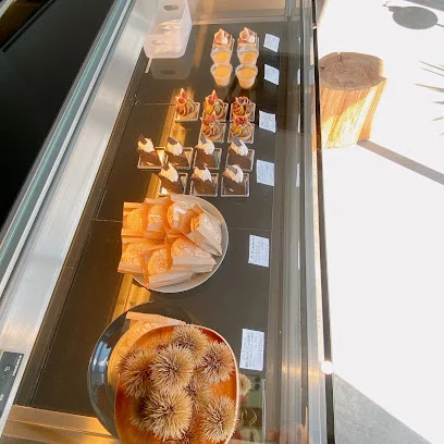 PATISSERIE Poche de Acoまで徒歩12分