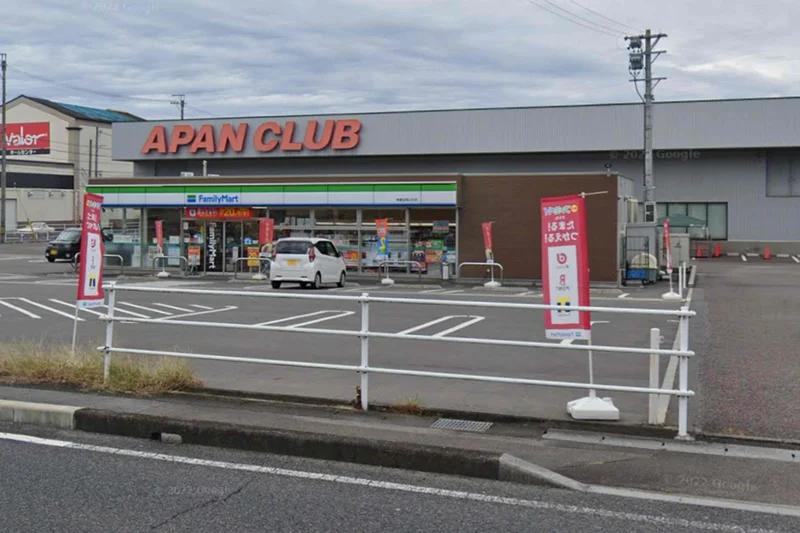 ファミリーマート 美濃加茂山手店まで徒歩15分、1.1kｍ。