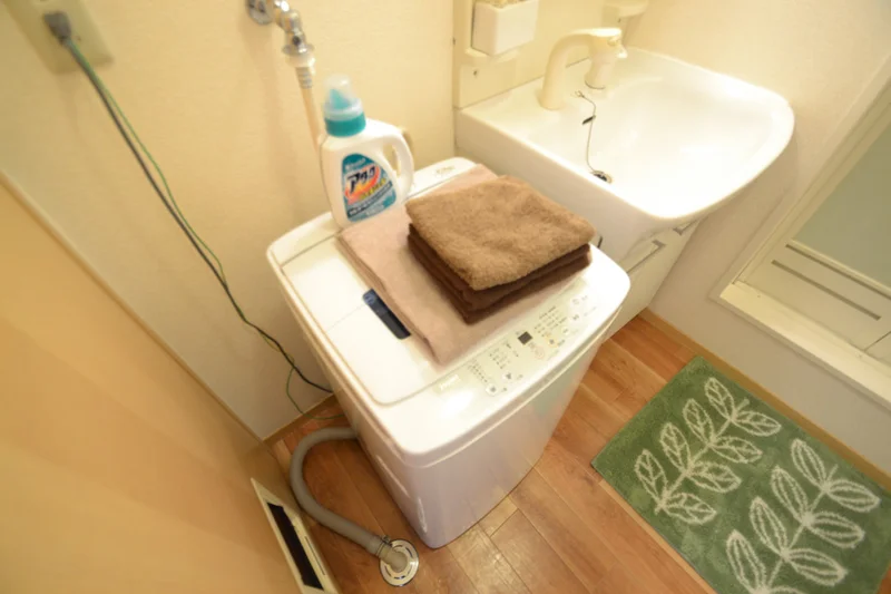 独立洗面台です♪洗濯機も室内に設置しており、洗濯用洗剤もご用意しておりますのでご入居後すぐにご利用が可能です(^^♪
