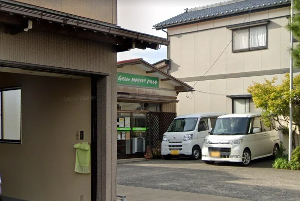 グリーンマーケットMOA（エムオーエー）三国店まで徒歩27分、2.1kｍ。