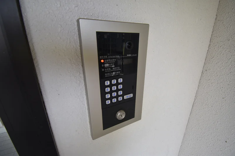 【イメージ】大型テレビ、DVDﾌﾟﾚｲﾔｰ、ﾄﾞﾗｲﾔｰ、布団などの寝具など全て完備です♪また、福井県越前市(武生ＩＣ)ウィークリーマンションではオートロック・防犯カメラも完備♪