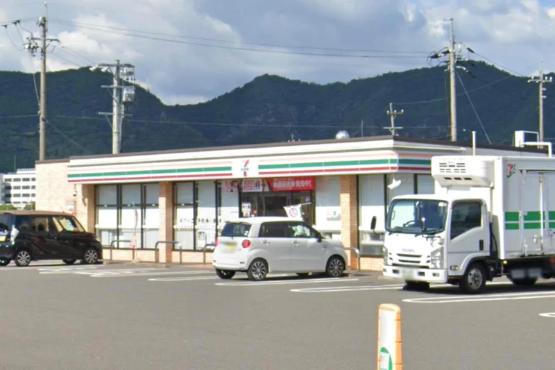 セブン-イレブン 岐阜古市場神田店まで徒歩18分、1.4kｍ。