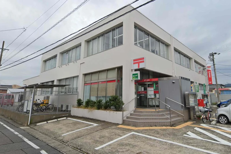 岐阜西郵便局まで徒歩26分、2.1kｍ。