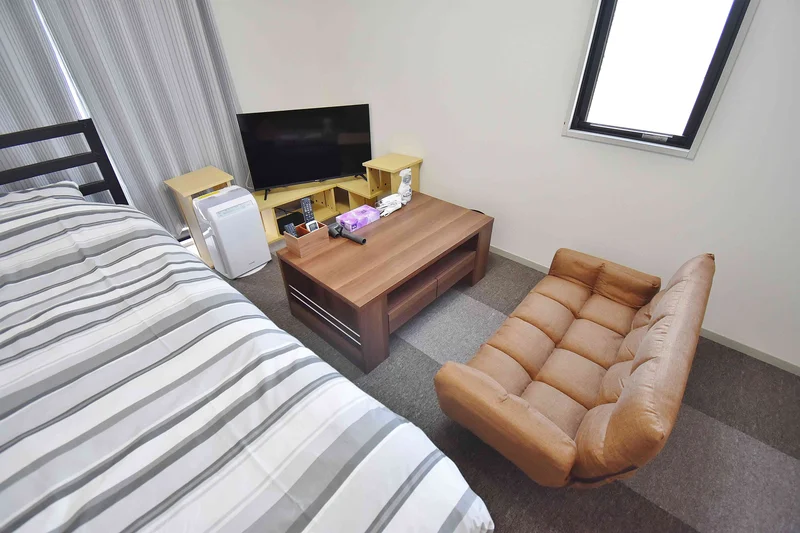 弊社の岐阜市ウィークリー、岐阜市マンスリーマンションでは、ご利用当日からご不便なくお過ごしいただけますよう、家具家電の他、多種類の備品を完備★