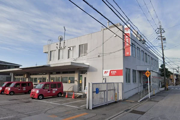 米原郵便局まで徒歩11分、850ｍ。