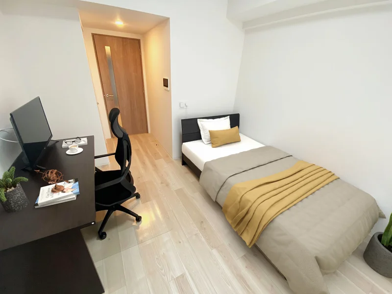 写真はお部屋のイメージです。ラグなどの室内装飾はございません。