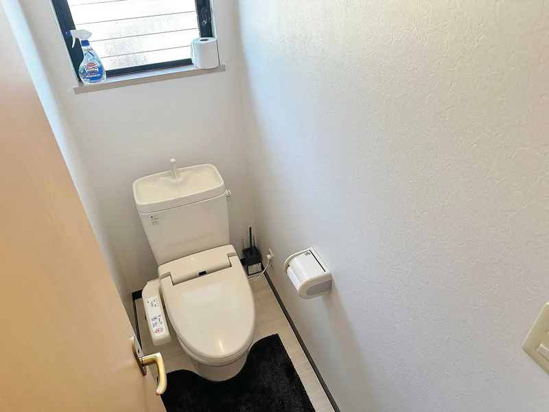 【バストイレ別】ホテルと違い嬉しいセパレート♪三重県津市ウィークリーマンションではお客様のご意見をどんどん反映させていきたいと考えてます♪些細な事も是非お申し付けください。