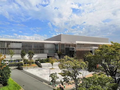 三重県総合博物館（MieMu）まで車で5分