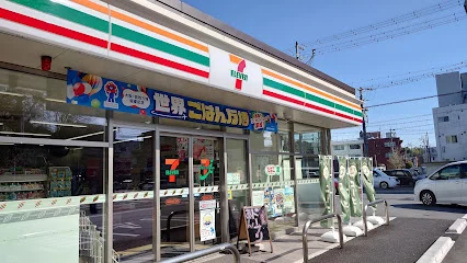 セブンイレブン 伊勢市岩渕2丁目店まで徒歩9分