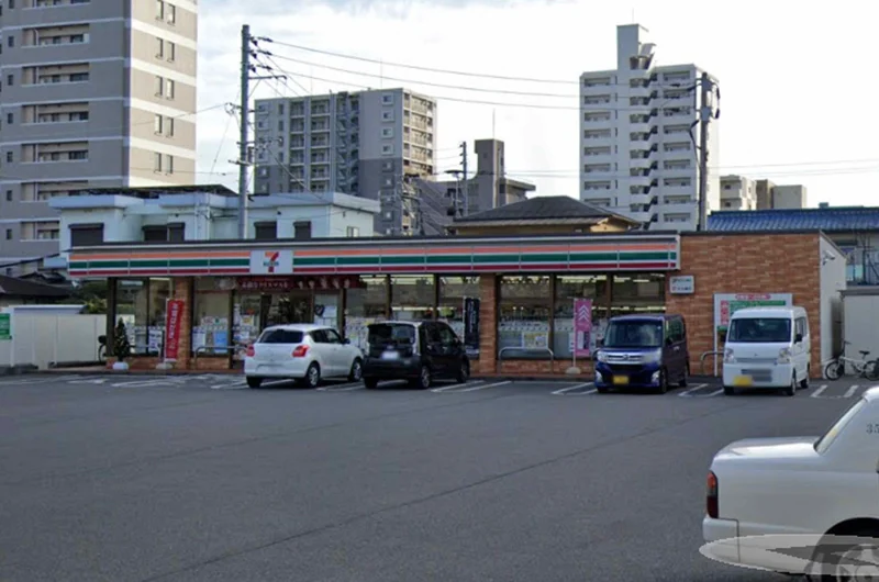 セブン-イレブン 大分金池町店まで700m。
