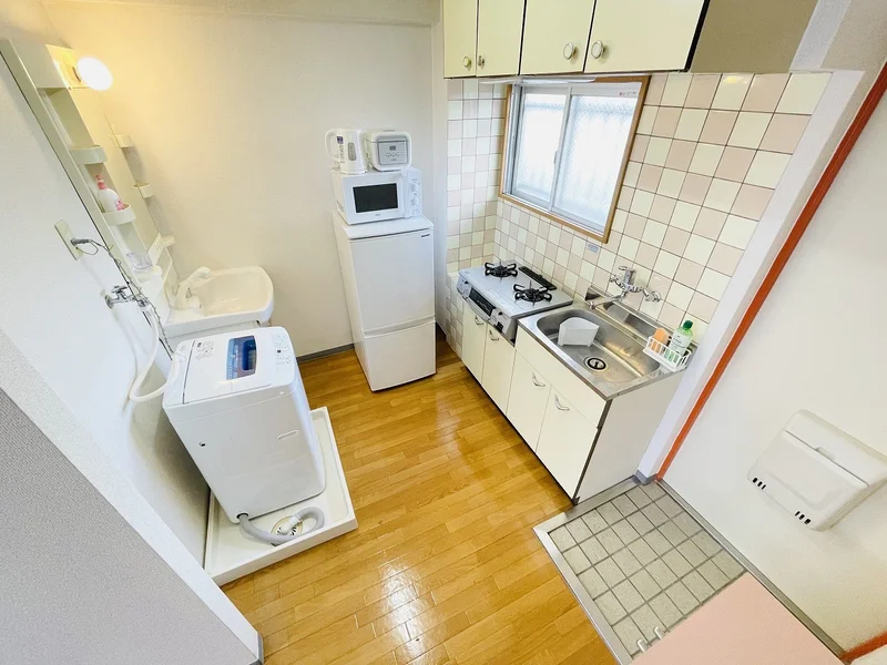 嬉しい独立洗面台付★☆忙しい朝でも余裕をもって身だしなみが整えることができます♪