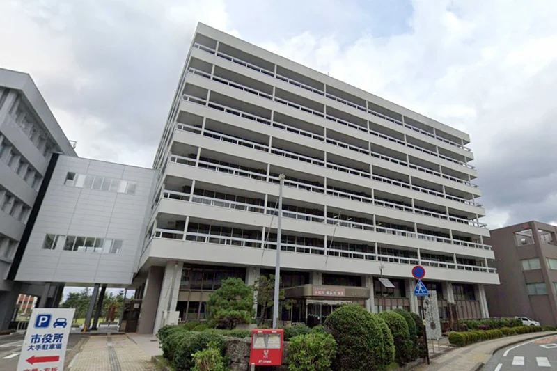 福井市役所まで徒歩13分、1.0kｍ。