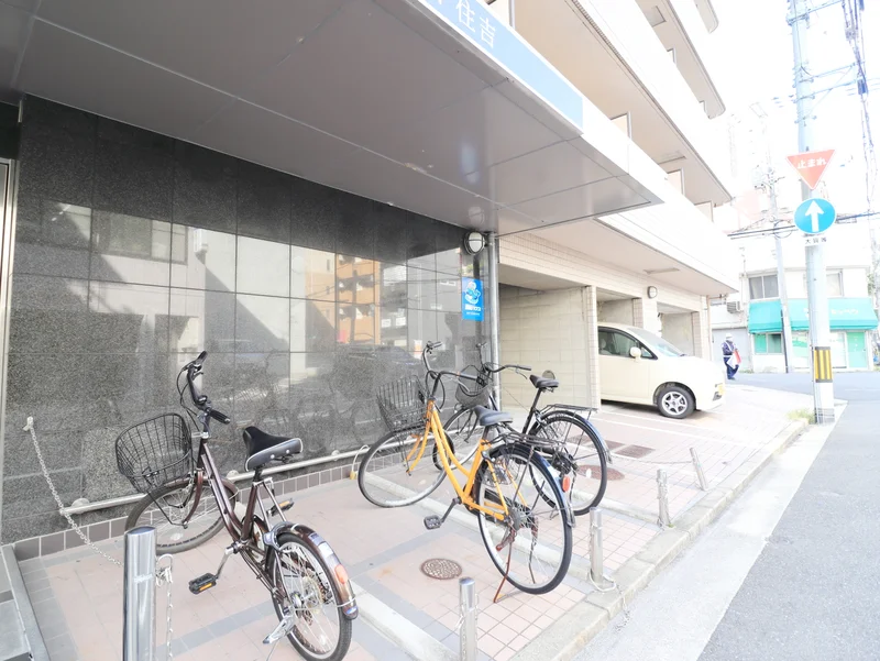 駐輪場あり　近場へのお出かけや通勤などにあると嬉しい設備です。