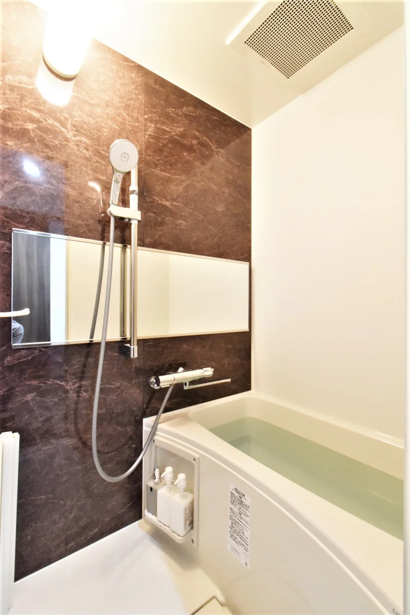 シャンプー・コンディショナー・ボディーソープを基本とし　お風呂洗剤やスポンジなど清掃道具などあり！