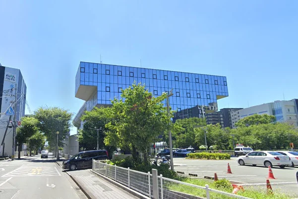 熊本県警 熊本中央警察署まで車で11分、3.0kｍ。