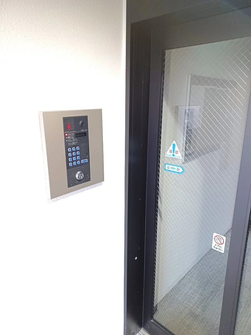 オートロック完備