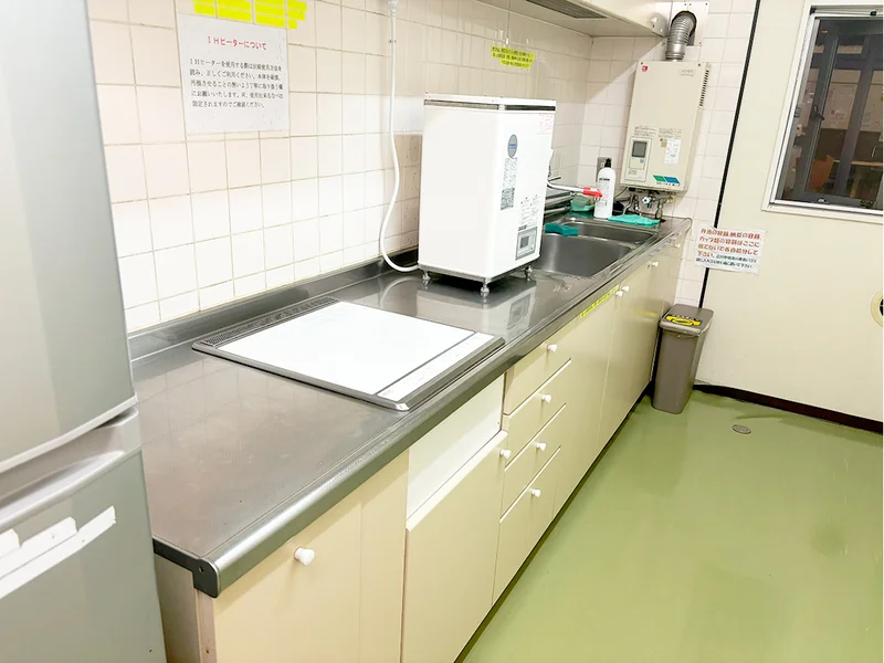 キッチンもございますので自炊をしていただくことも可能です。