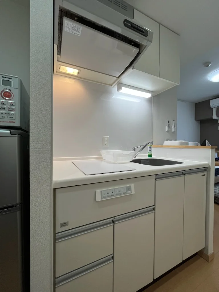 ※炊飯器・鍋フライパン・掃除機・アイロン・空気清浄機・HDD・ブルーレイレコーダーは現在設置しておりません。