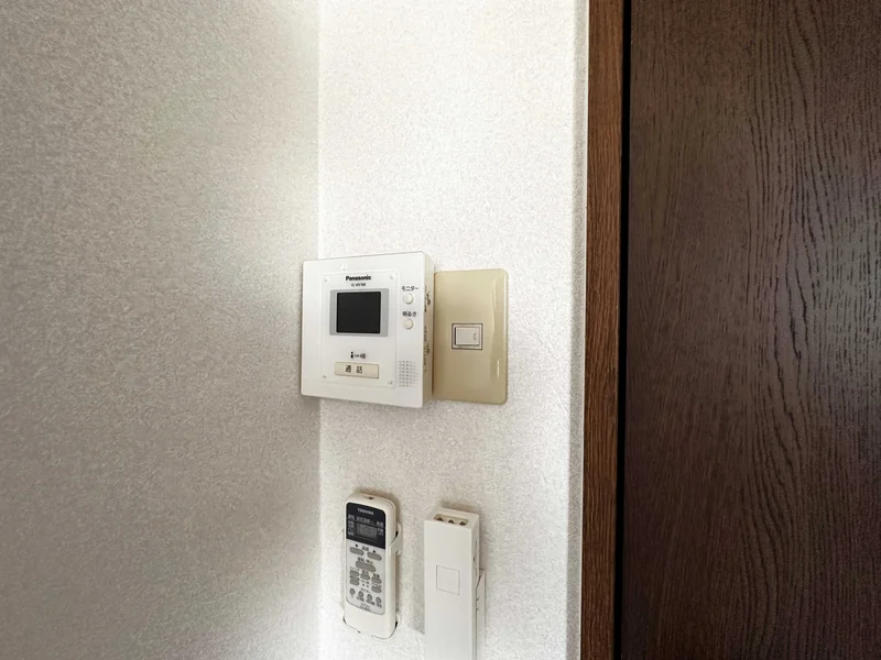 モニターフォン完備なのでお子様や女性のご利用でも安心ですね♪三重県桑名駅前ウィークリーマンションの人気物件♪