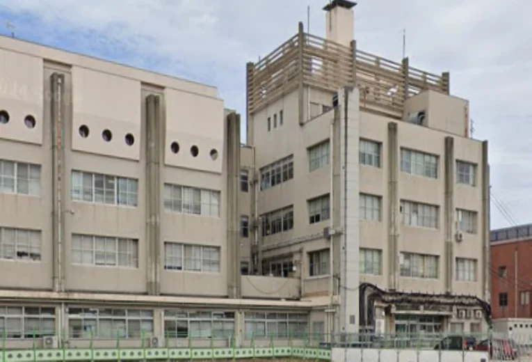 近江八幡市役所　徒歩１３分