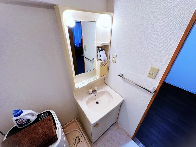 独立洗面台です♪洗濯機も室内に設置しており、洗濯用洗剤もご用意しておりますのでご入居後すぐにご利用が可能です(^^♪