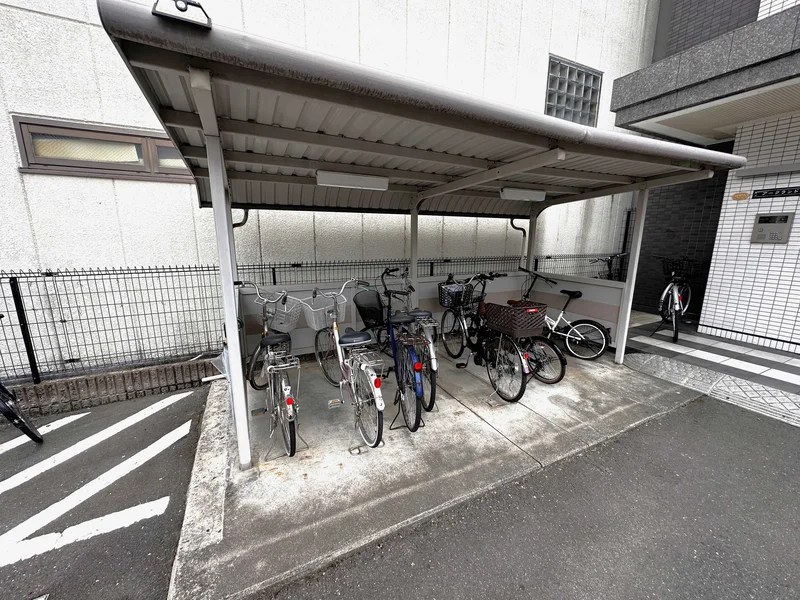 【駐輪場】岐阜駅前（北口）ウィークリーマンション、マンスリーマンションでは、自転車の持ち入れも可能です♪一部の物件ではレンタル自転車も行っているのでお問い合わせください(^_-)-☆