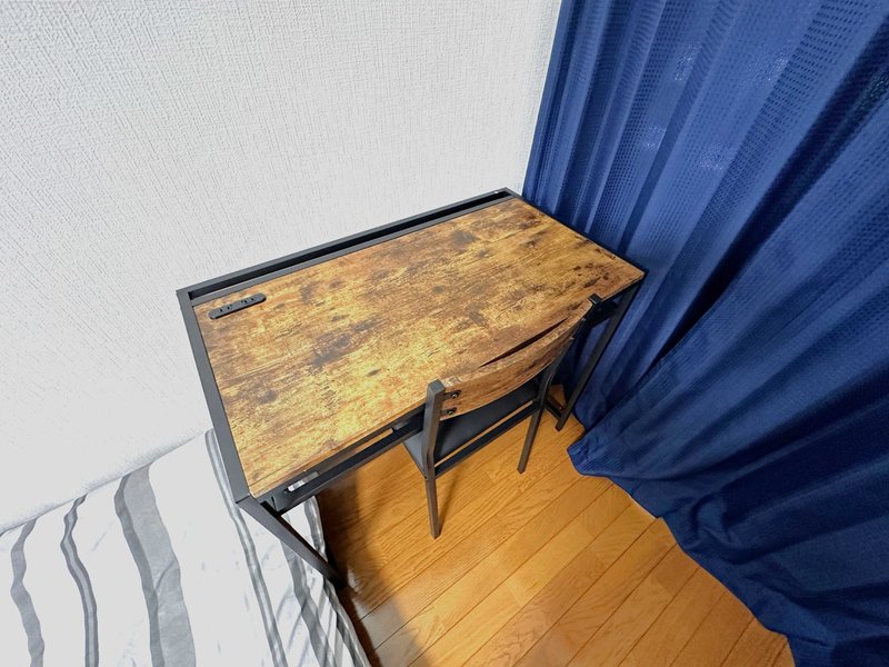 【PC作業デスク】岐阜駅ウィークリーマンションでは、パソコンデスクが完備されております。また、岐阜駅マンスリーマンションの大きな魅力の一つとして、充実した標準設備が挙げられます。追加料金は一切発生せず、快適な滞在をお約束いたします(^^)/