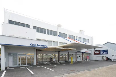 スパークル 都通り店まで徒歩6分