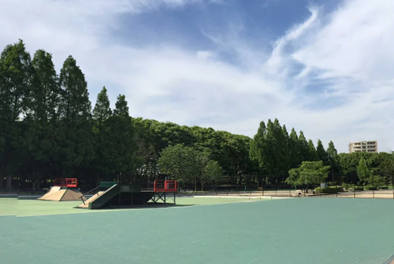 庄内緑地 スケートパークまで徒歩11分