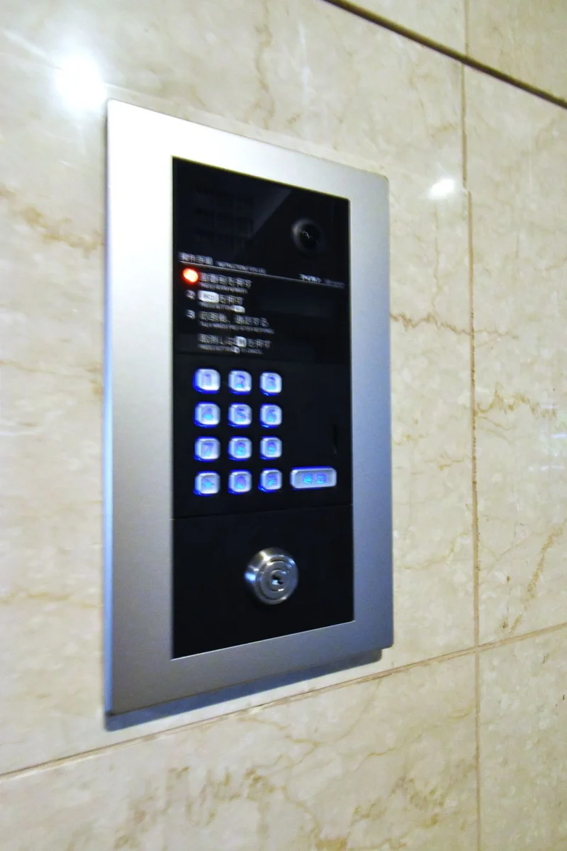 オートロック付で鍵にて解除！番号はセキュリティー強化のため通知不可！