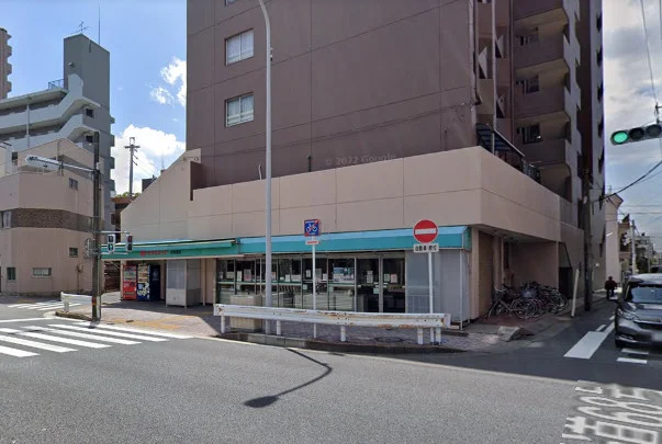 ヤオキスーパー 太閤通店まで徒歩2分。