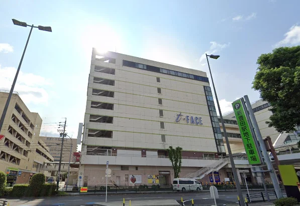 T-FACEまで徒歩13分。