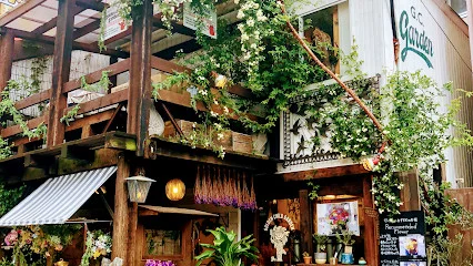 ゴールデンチャイルドガーデンまで徒歩２分。