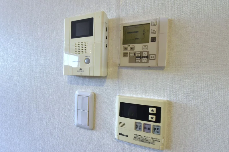 給湯スイッチでお湯調整し　テレビモニターホン付で本人確認を行い安心安全に注力を！