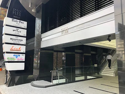 ダイアモンドホールまで徒歩５分。