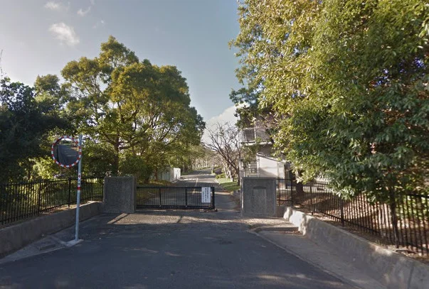 豊橋技術科学大学まで車で15分。