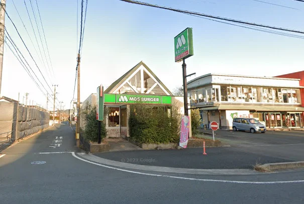 モスバーガー 豊橋曙店まで徒歩27分。