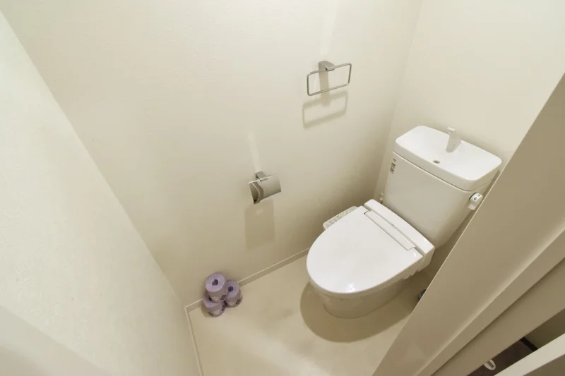 温水暖房便座付で　リラックス空間　愛好家には嬉しい設備！