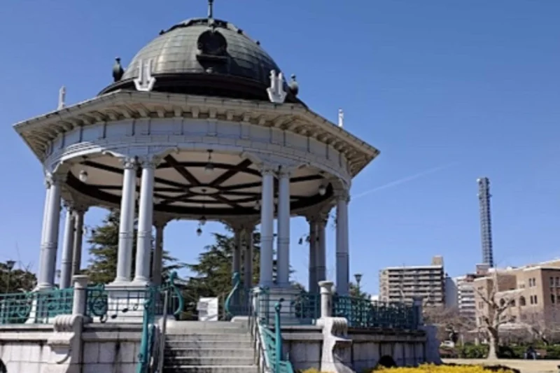 鶴舞公園まで徒歩5分。