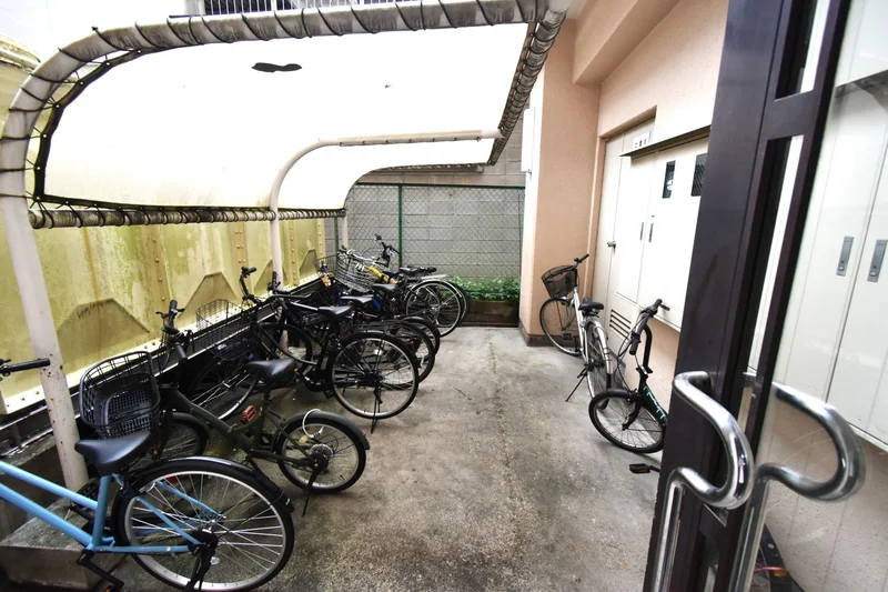 駐輪場スペースありで移動もラクラク！　通勤や近場へのお出かけにも便利♪