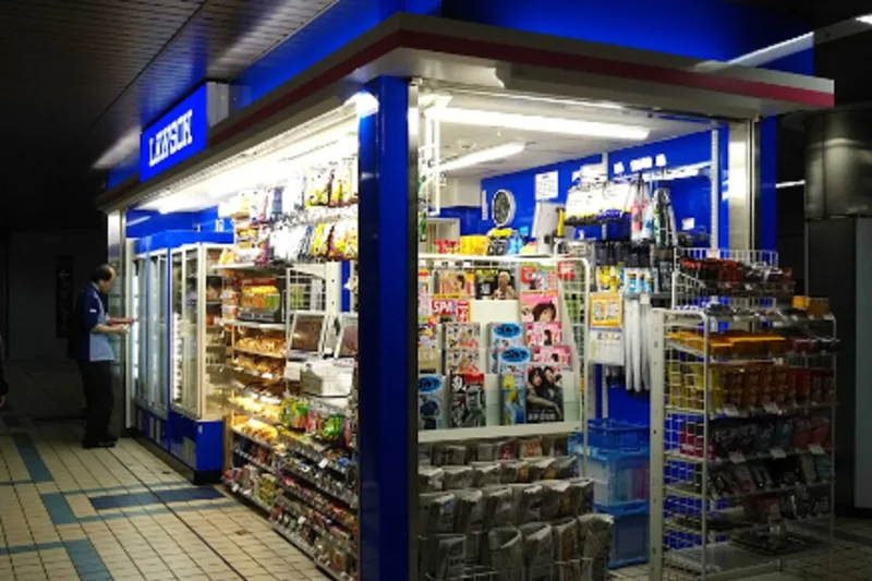 ローソンS 名古屋地下鉄丸の内駅店まで徒歩9分。