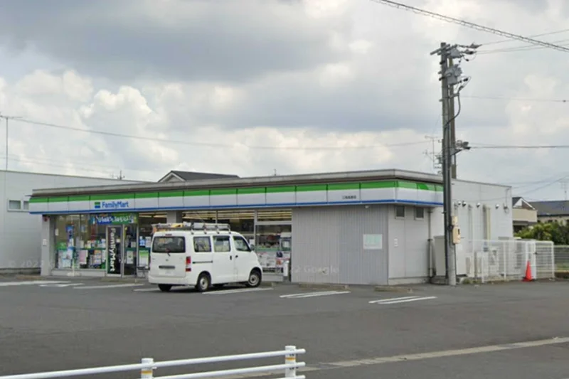 ファミリーマート 江南高屋店まで徒歩18分。