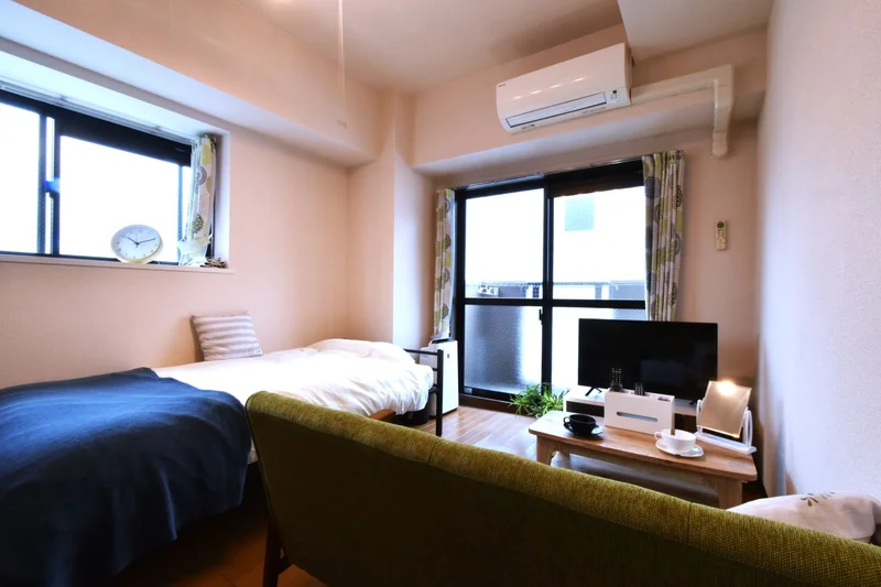 角部屋で　名古屋駅や太閤通駅へ徒歩圏内で飲食店も豊富な家具家電付マンスリーマンション！　開口部多く明るいお部屋です！