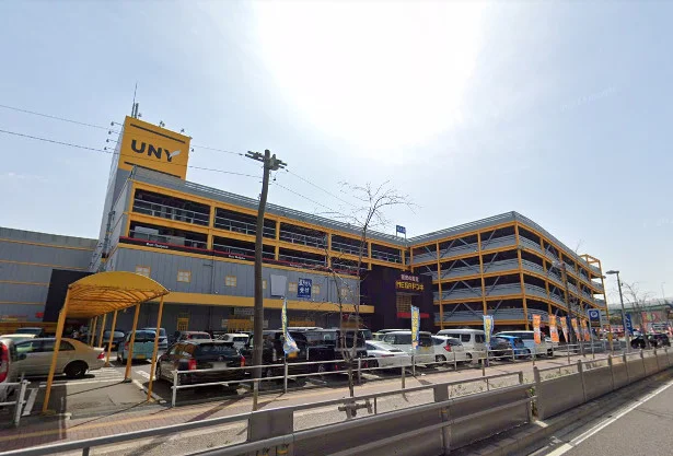 MEGAドン・キホーテUNY東海通店まで車で15分。