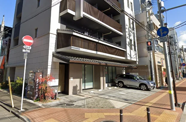 日本料理 みず本まで徒歩3分
